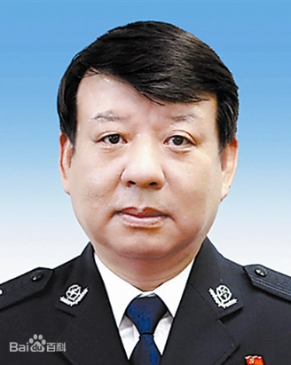 大连市公安局副局长王韦、政治部原主任马丹亮，同日被查